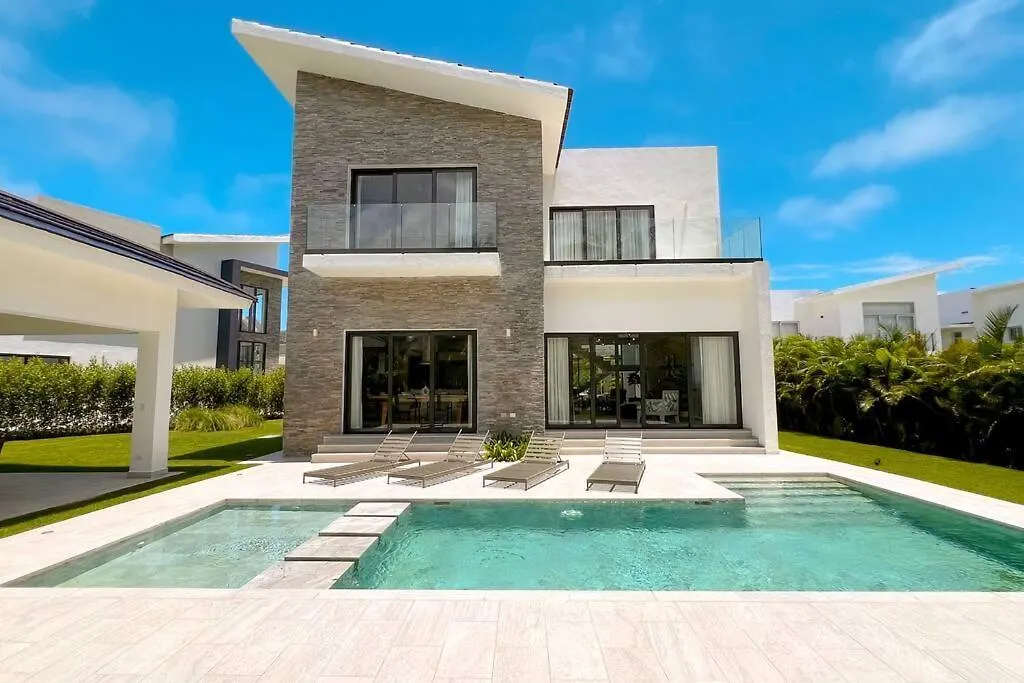 New Luxury Villa Cocotal Golf Punta Cana