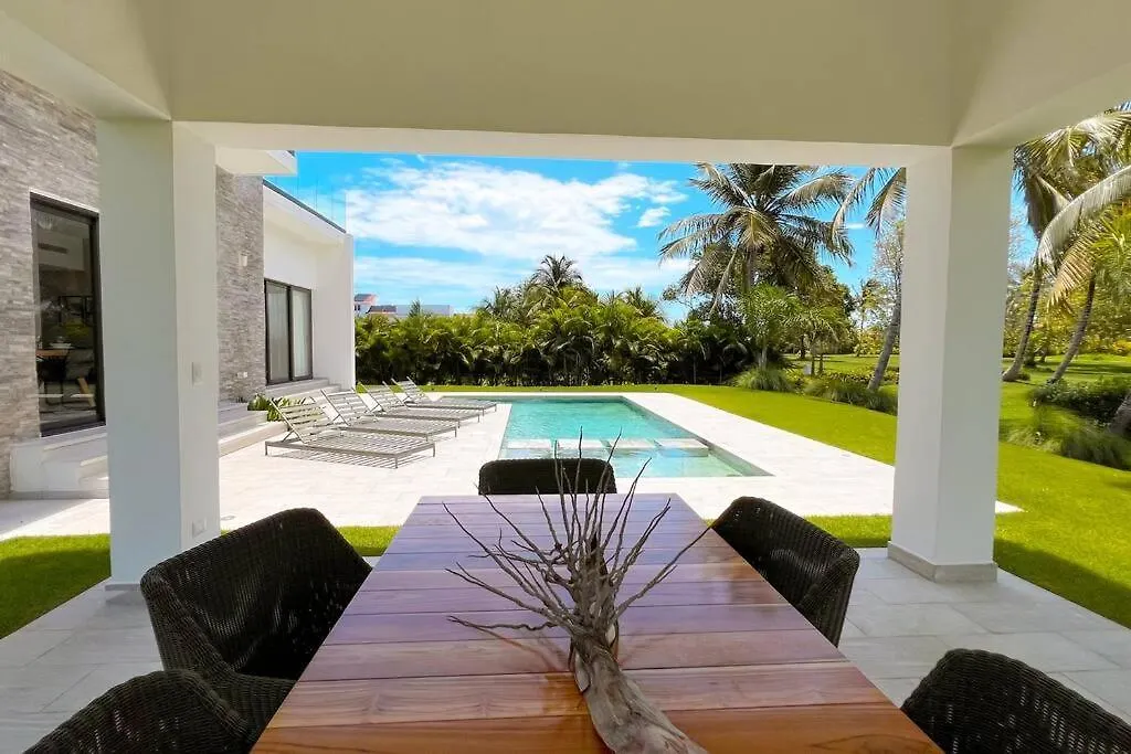 New Luxury Villa Cocotal Golf Punta Cana